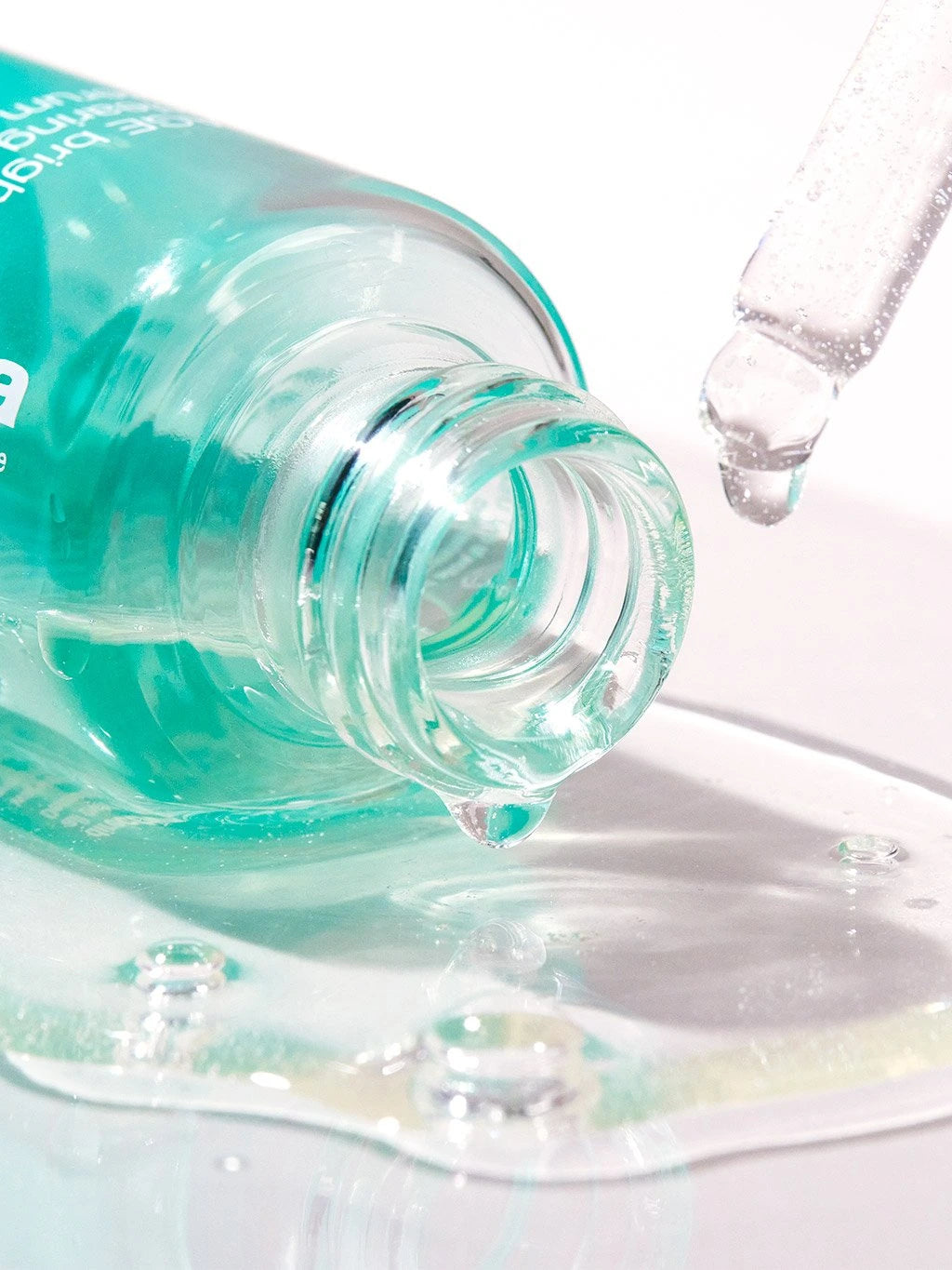 AGE Bright Clearing Serum