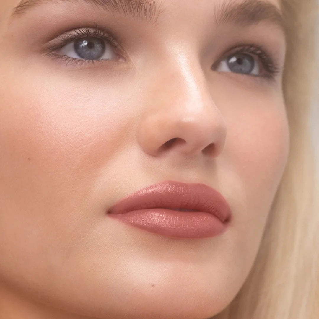 Legendary Serum Lipstick Mae